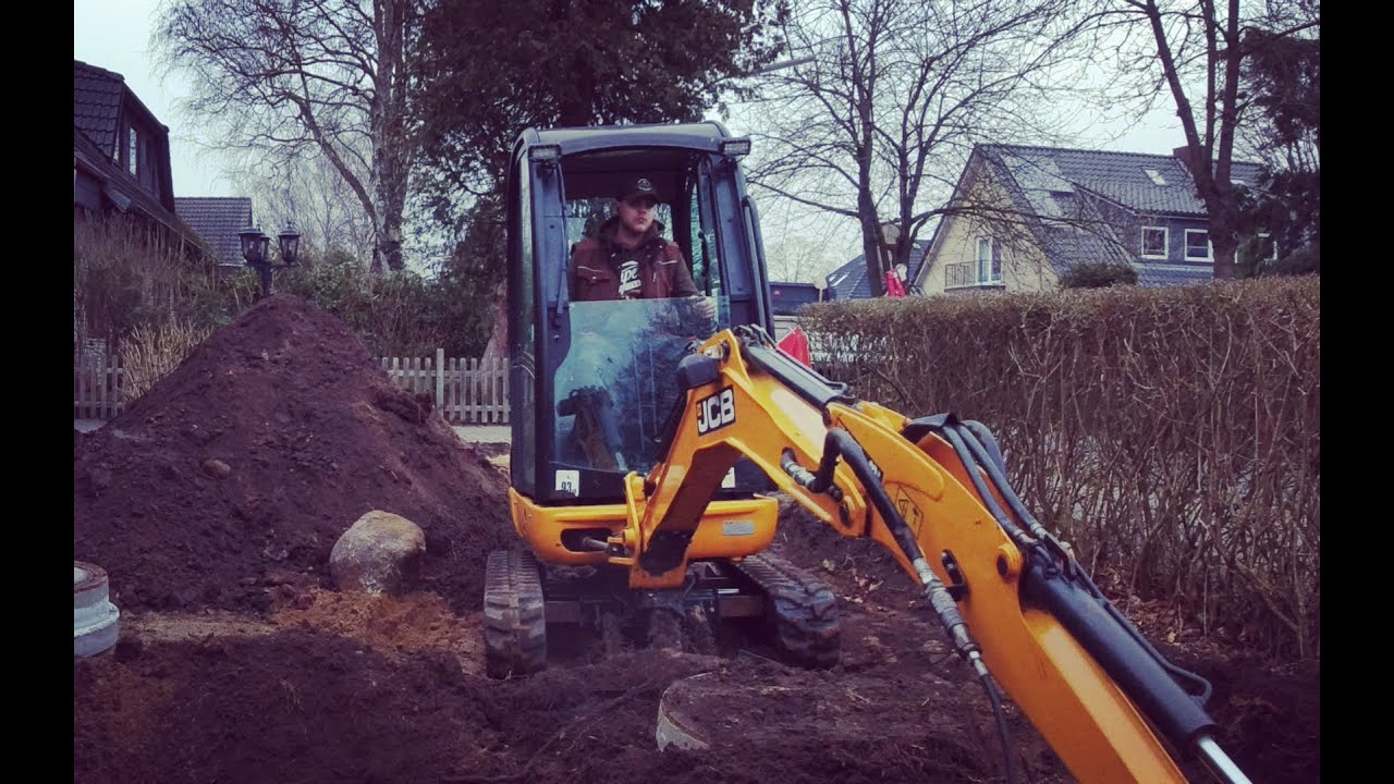 Auffahrt & Stellplätze bauen. Rasenkanten setzen, Pflastersteine verlegen und Bagger arbeiten !!!