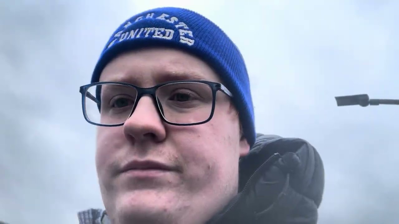 Walking to my auntie’s/ I’m back on YouTube 