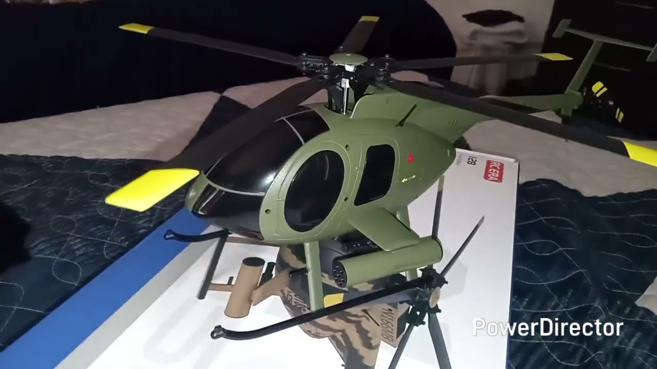 RC ERA C189 - 500  UNBOX LOOK AND FLIGHT . THIS IS A SMOOTH AND EASY TO FLY HELICOPTER RC