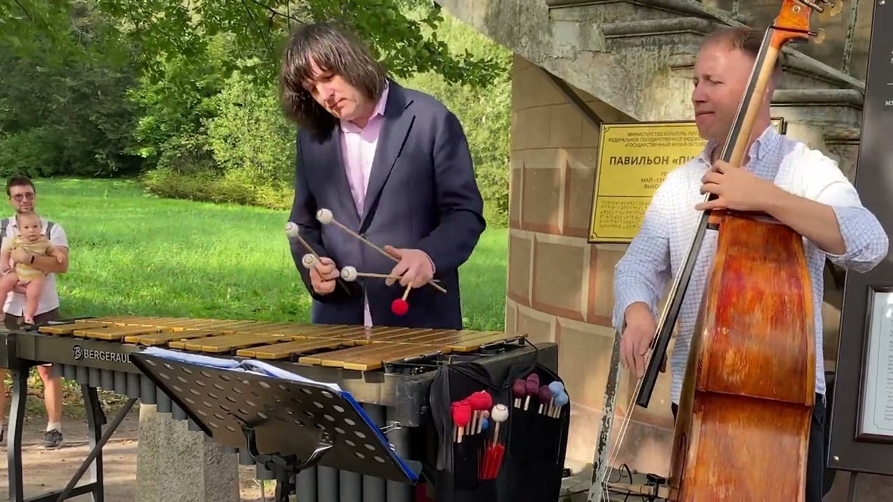 Pavlovsk Jazz fest. Vibraphone and bass duo.