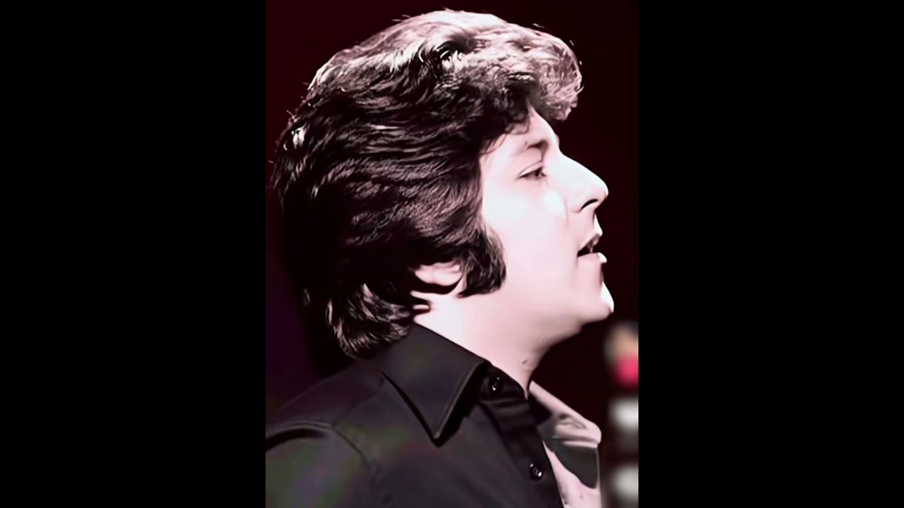 آهنگ کنسرتی احمد ظاهر  بر اولین بار می‌شنوید. Ahmad Zahir new Song. you've never heart it bevor