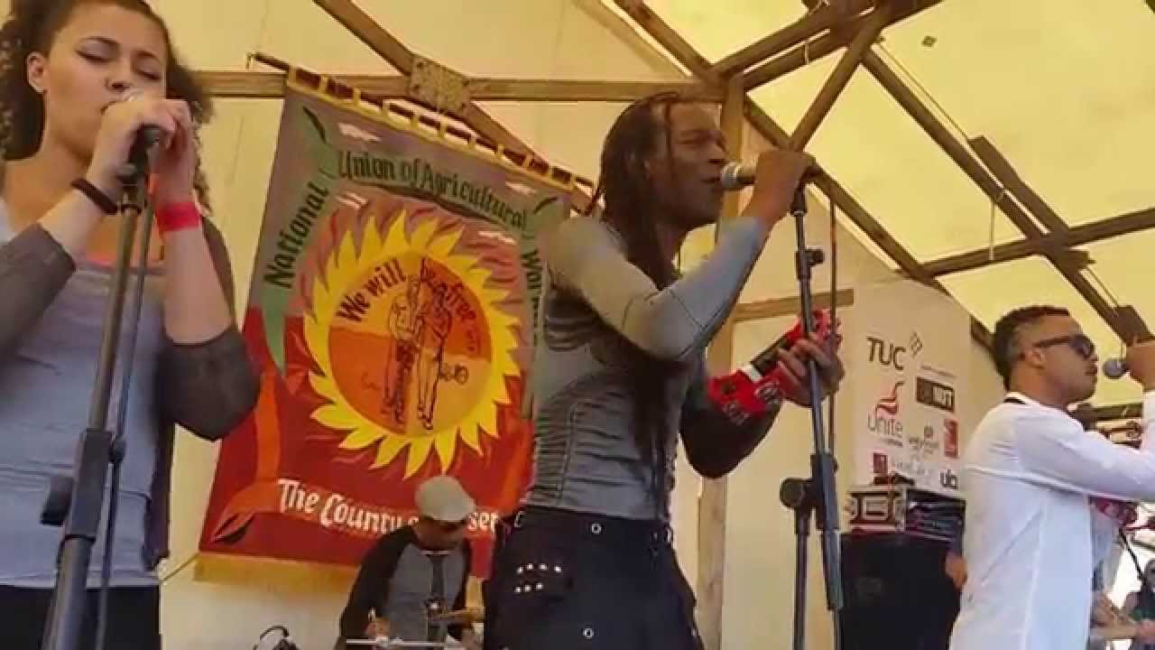 The Beat - Save It For Later (Live at Tolpuddle 2015)