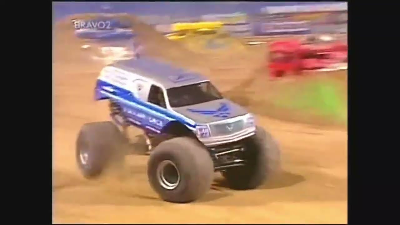 Monster Jam - Minneapolis, MN 2009 Show 1 - Racing & Freestyle | BRAVO2