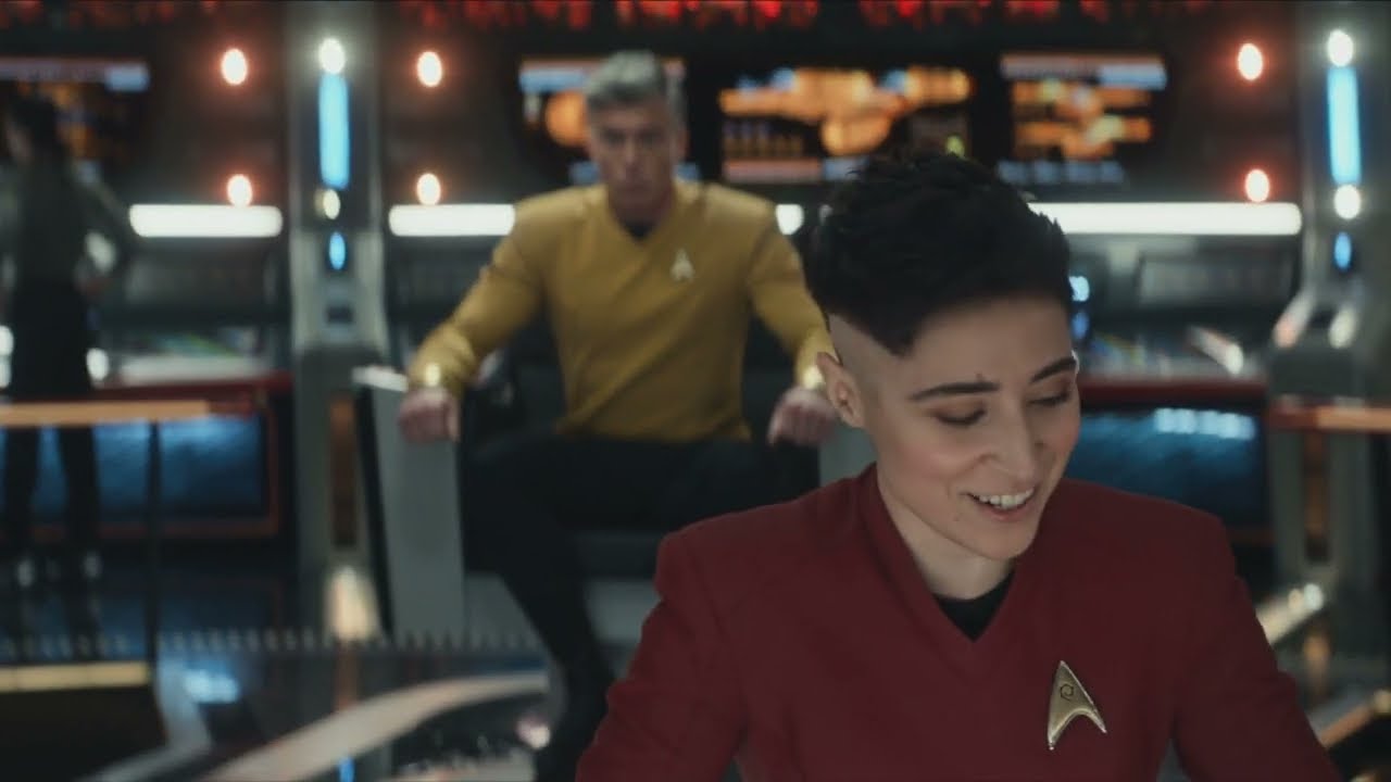 Pike Finally Got Used to Women on the Bridge in Star Trek Strange New Worlds
