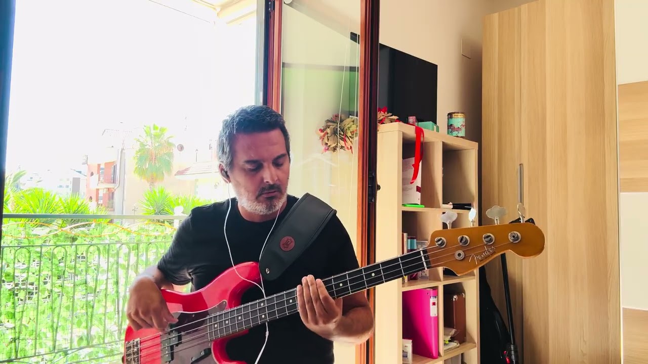 Phil Collins don't lose my number bassline basscover