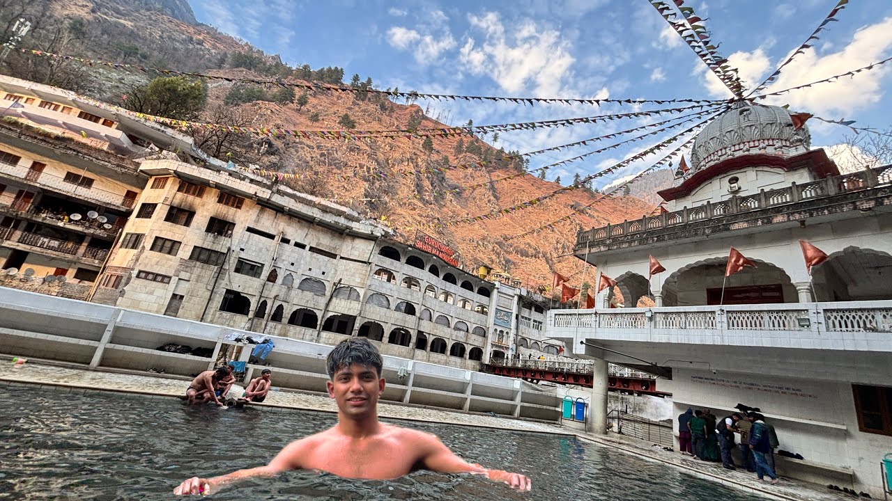 Ta woda się GORĄCA 🥵 Ludzie nadal się kąpią! | Manikaran Gurudwara | Świątynia Shiv | Kullu 