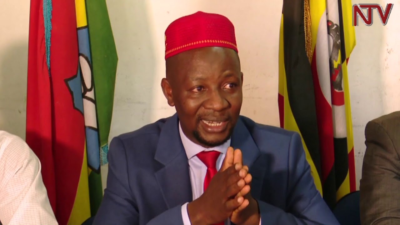 ZUNGULU: Ssemujju agamba kitaawe yenkana ne Museveni naye anyumya mbozi za kuffa