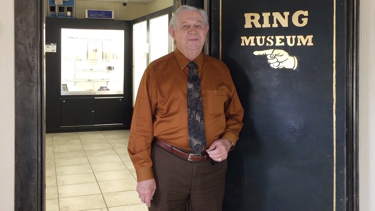 Huge Finger Ring Museum in Las Cruces, NM