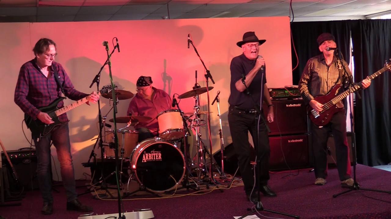 The Blues Stormers play Heart of Marble at the Arts4every1 Sunday Jam