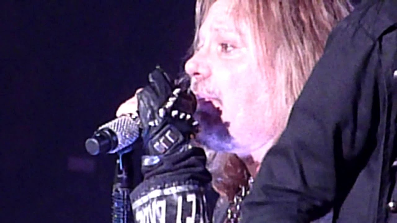 Motley Crue - Home Sweet Home (Live - Manchester Arena, UK, Nov 2015)