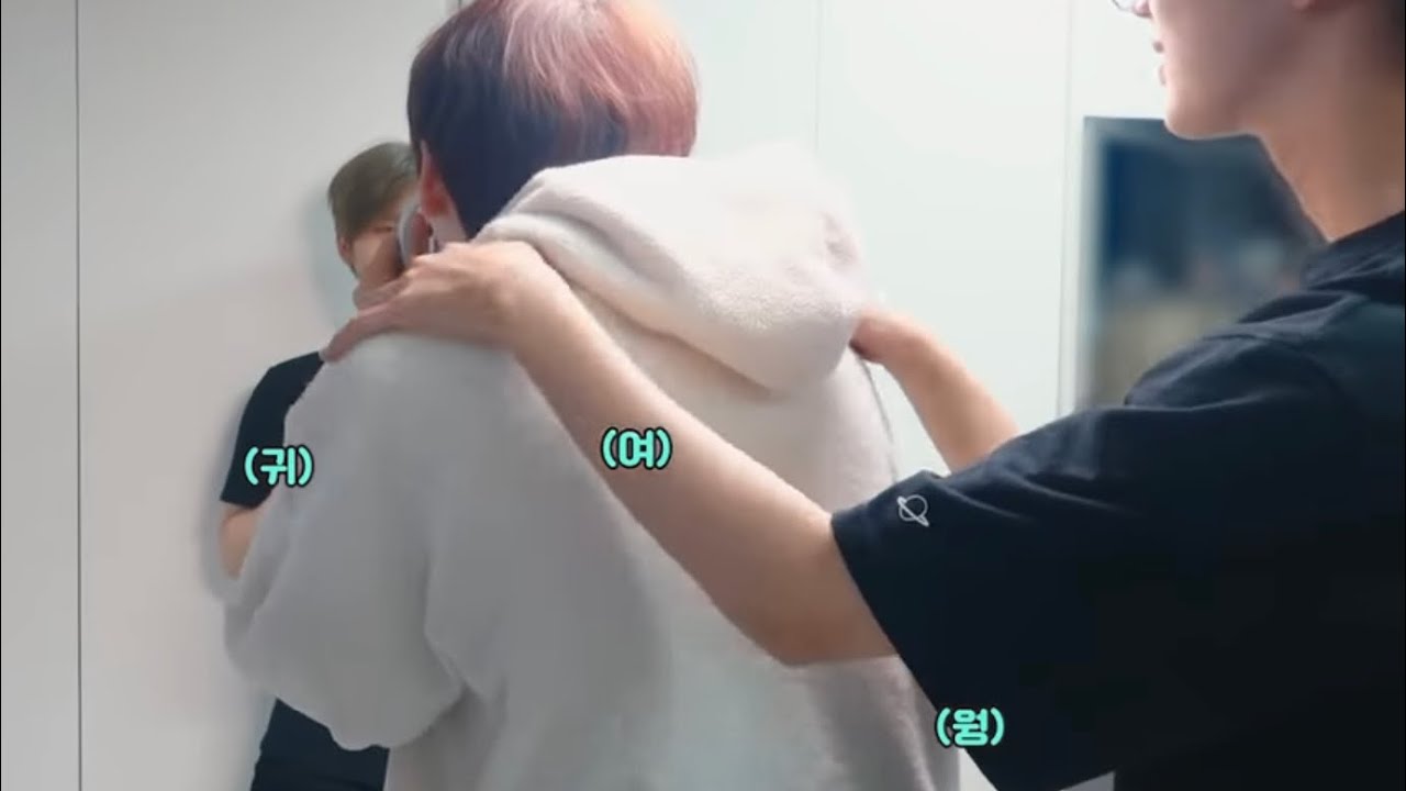 [크래비티] 형준이를 귀여워해주고 예뻐해주는 멤버들 모음집