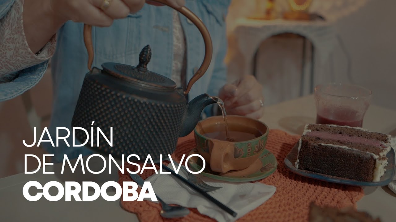 Una casa de té inserta en el monte cordobés | Jardín de Monsalvo