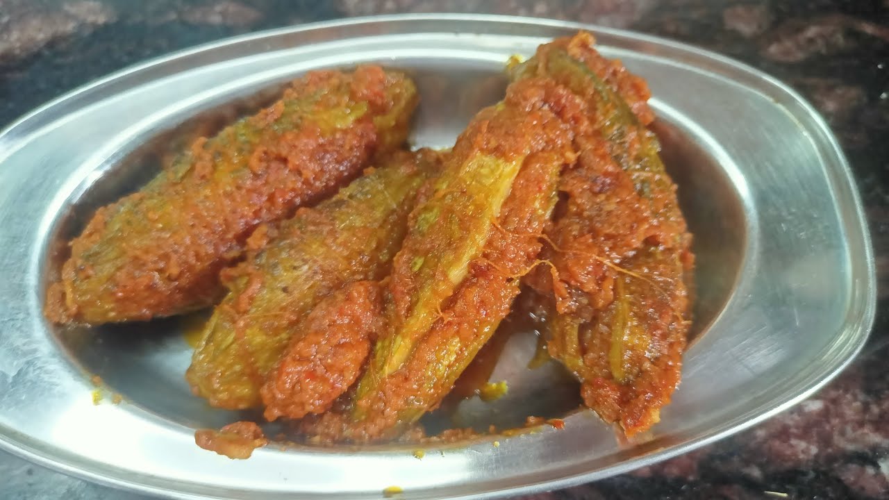 देसी स्टाइल भरवां करेला रेसिपी