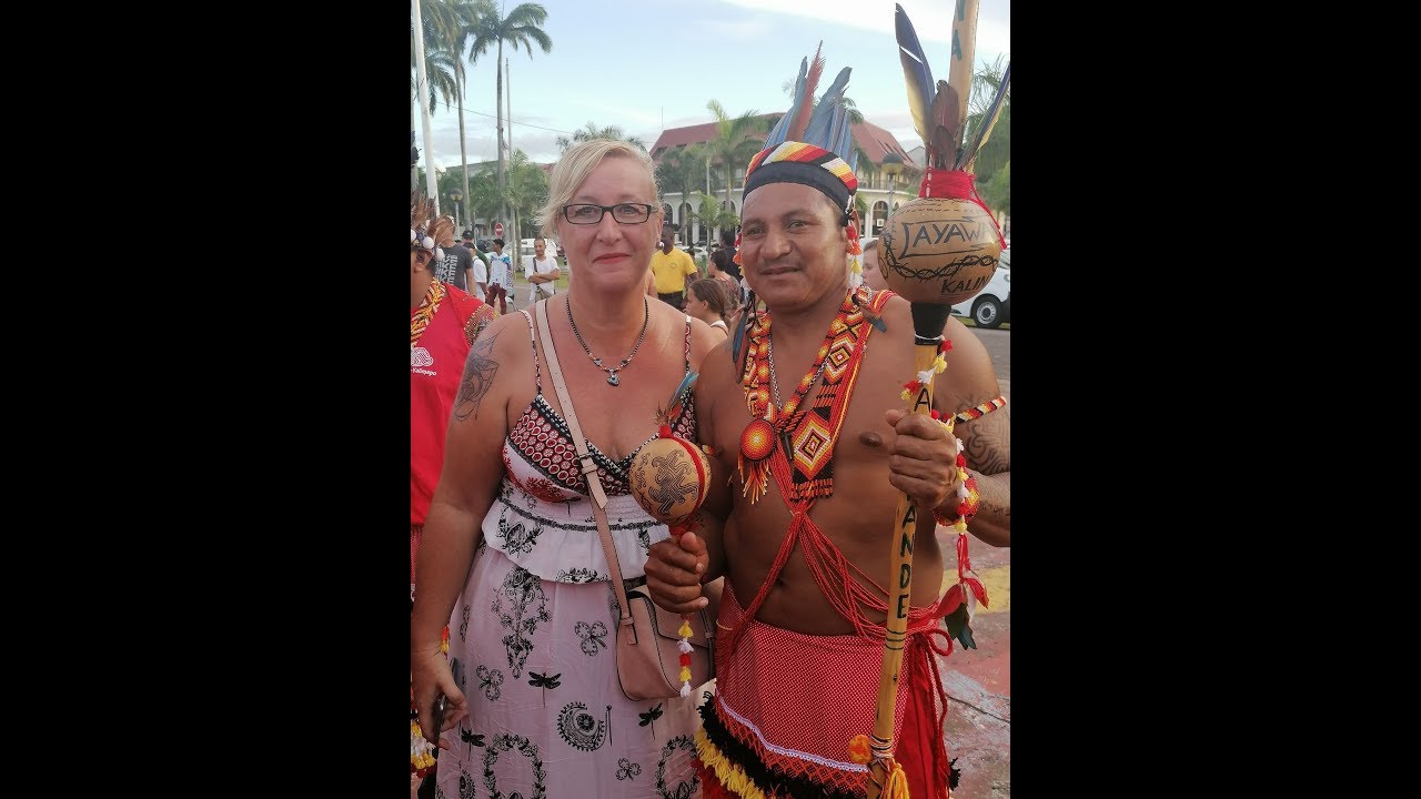 LES AMERINDIENS ,9éme journée des autochtoness de GUYANE
