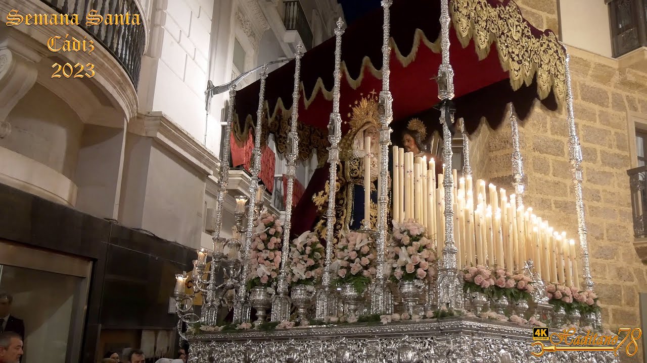 Semana Santa Cádiz 2023 Virgen de la Trinidad por calle Novena Barrié