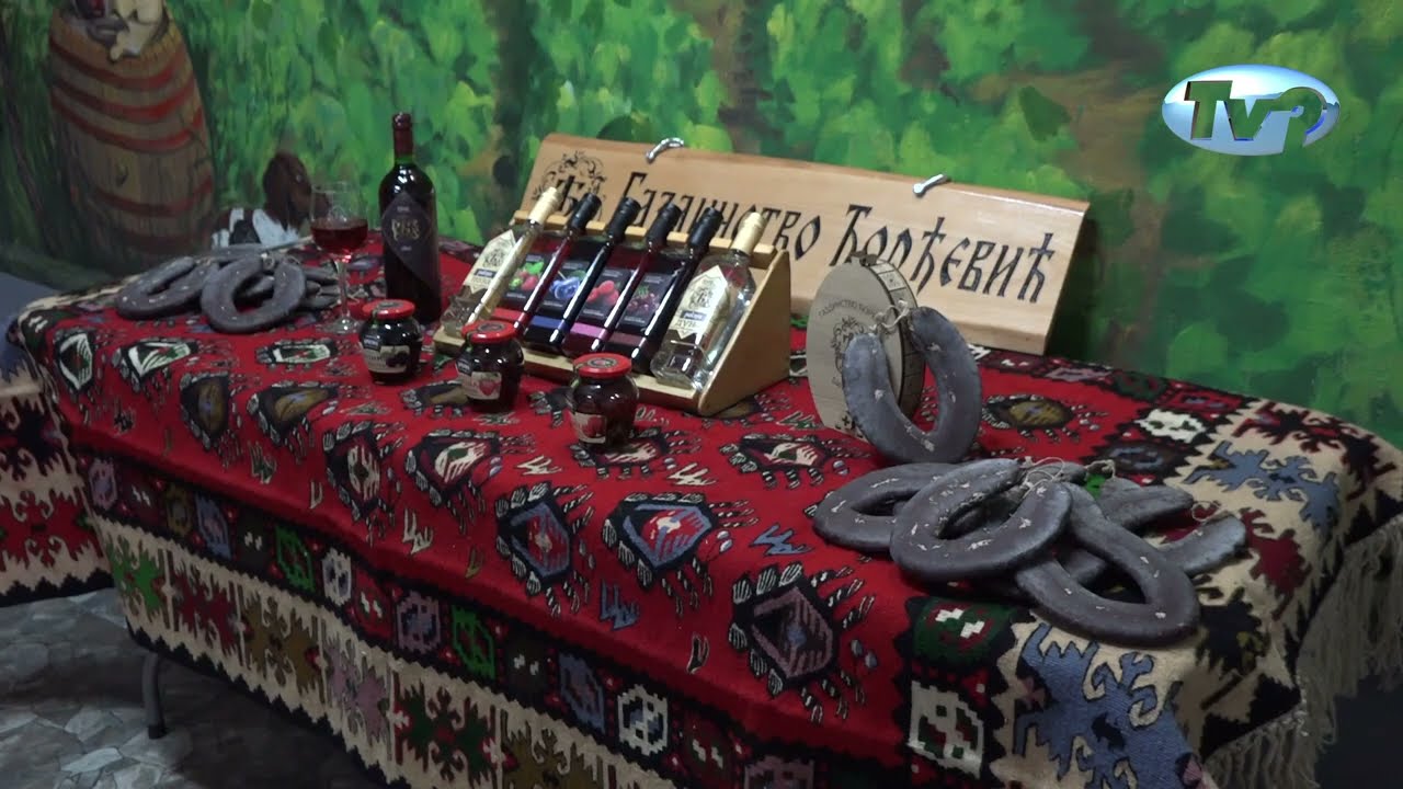 ĐORĐEVIĆI SPREMNI ZA SAJAM PEGLANE KOBASICE