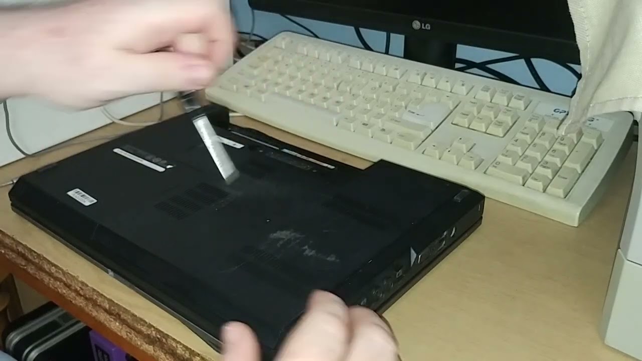 Dell Latitude E5410 wymiana baterii podtrzymującej bios