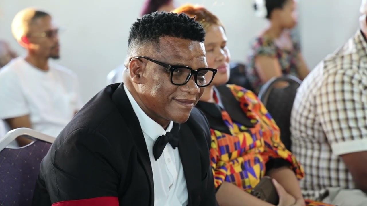 Boekvrystelling van Bishop Hendre Jacobs SEUN VAN DAWID