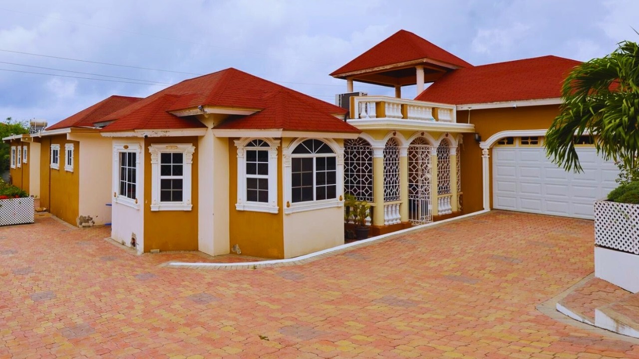 Back on the Market | Near Highway | 5 Bedroom 6 Bathroom Home | Sun Valley, Albion, St Thomas