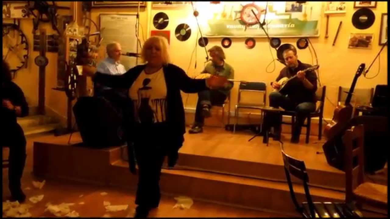 ΝΑΥΠΗΓΙΚΟ ΣΤΕΚΙ ΜΕ ΠΗΡΕ ΤΟ ΞΗΜΕΡΩΜΑ ΣΤΟΥΣ ΔΡΟΜΟΥΣ