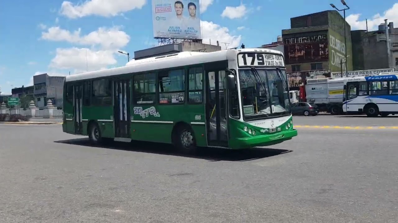 Colectivos en puente alsina 2