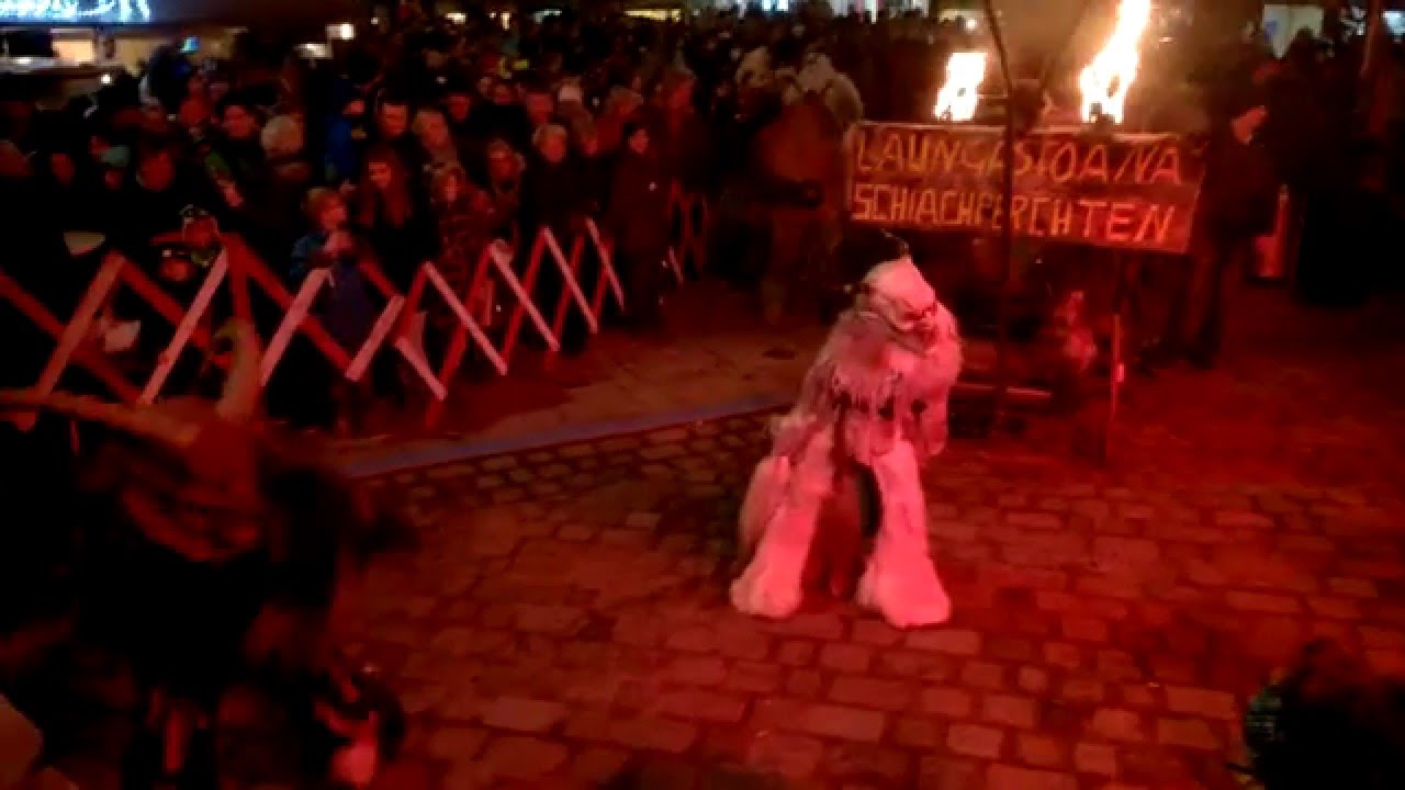 Laungastoana Schiachperchten zu Besuch in Leonding am 6.12.2015