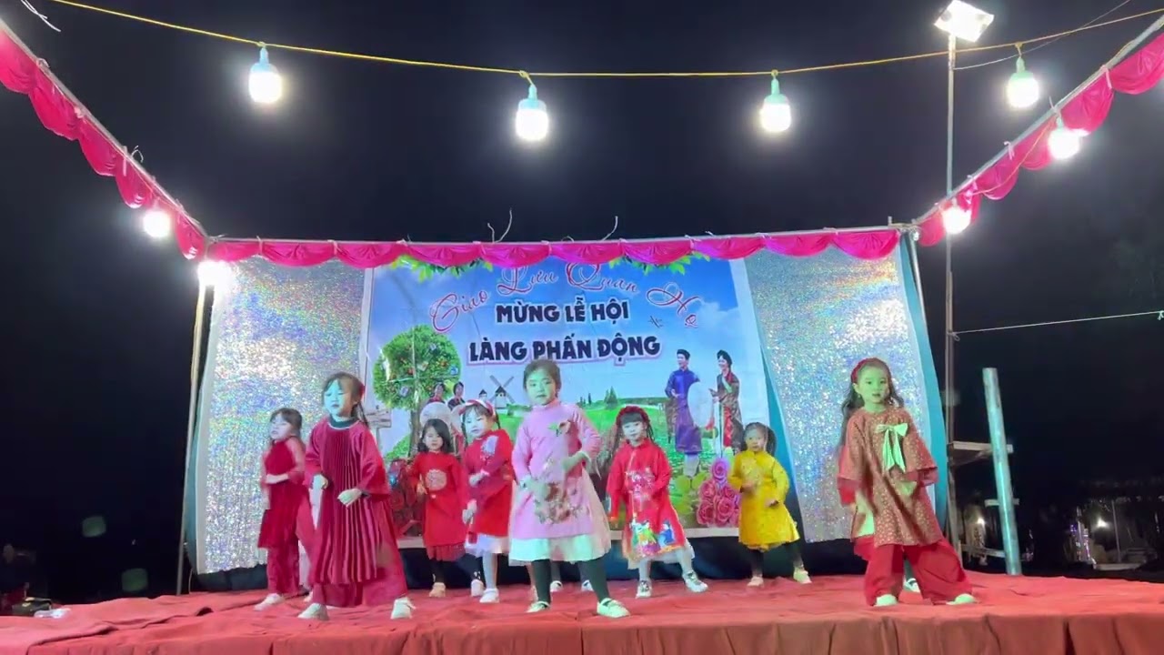 Dance đ&oacute;n xu&acirc;n lớp munkis Phấn Động 2023
