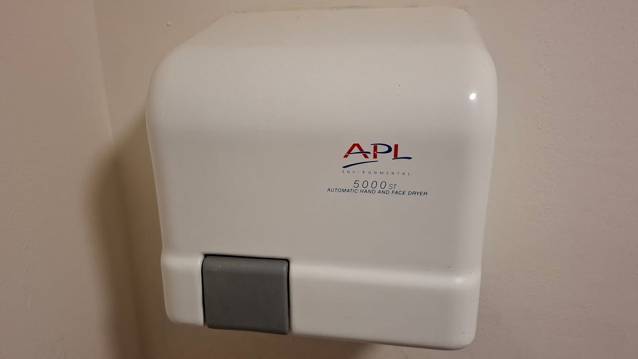 APL5000ST hand dryer, The Kings Arms ♿️, Stoborough, Dorset