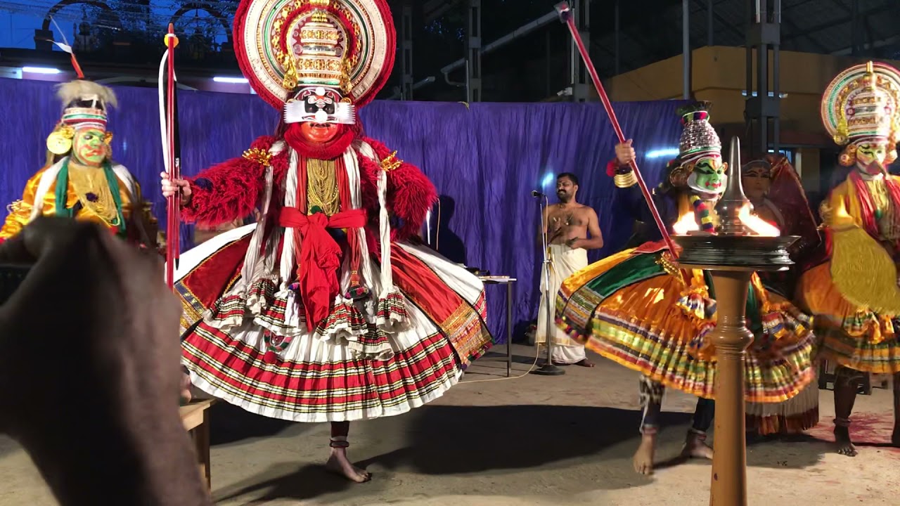 Narakasuravadham Part 9 - Thuravoor Temple I 2 Nov 2021 I Valiyanarakasuran & Krishnan