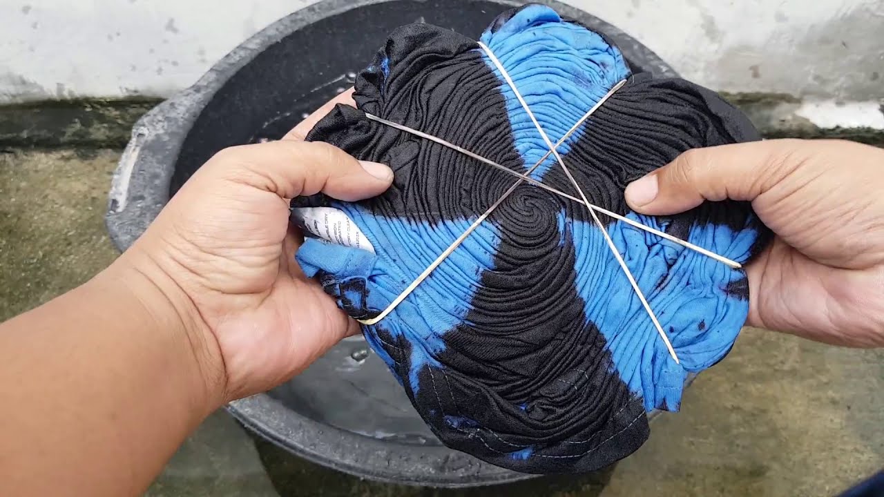 One Color Tie Dye : Black On Blue Tie Dye T Shirt