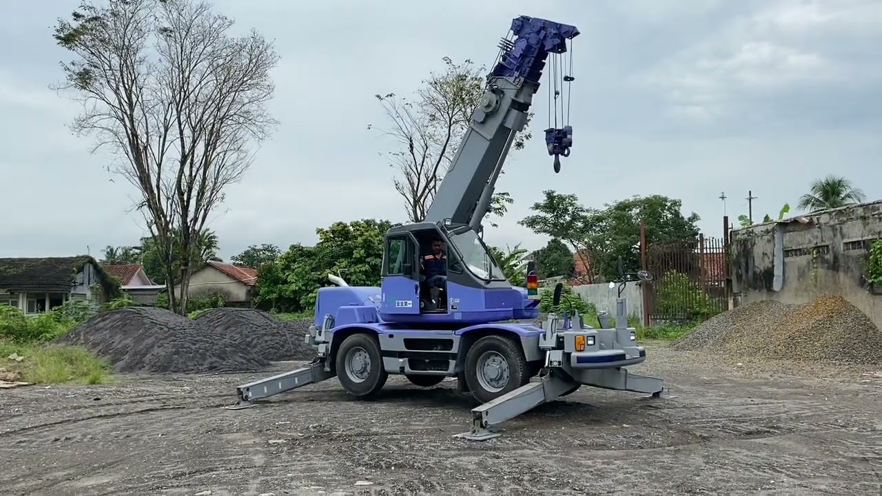 Ready Stock! KOMATSU LW100M-1E 4.9 Ton Crane. Kondisi Full Original