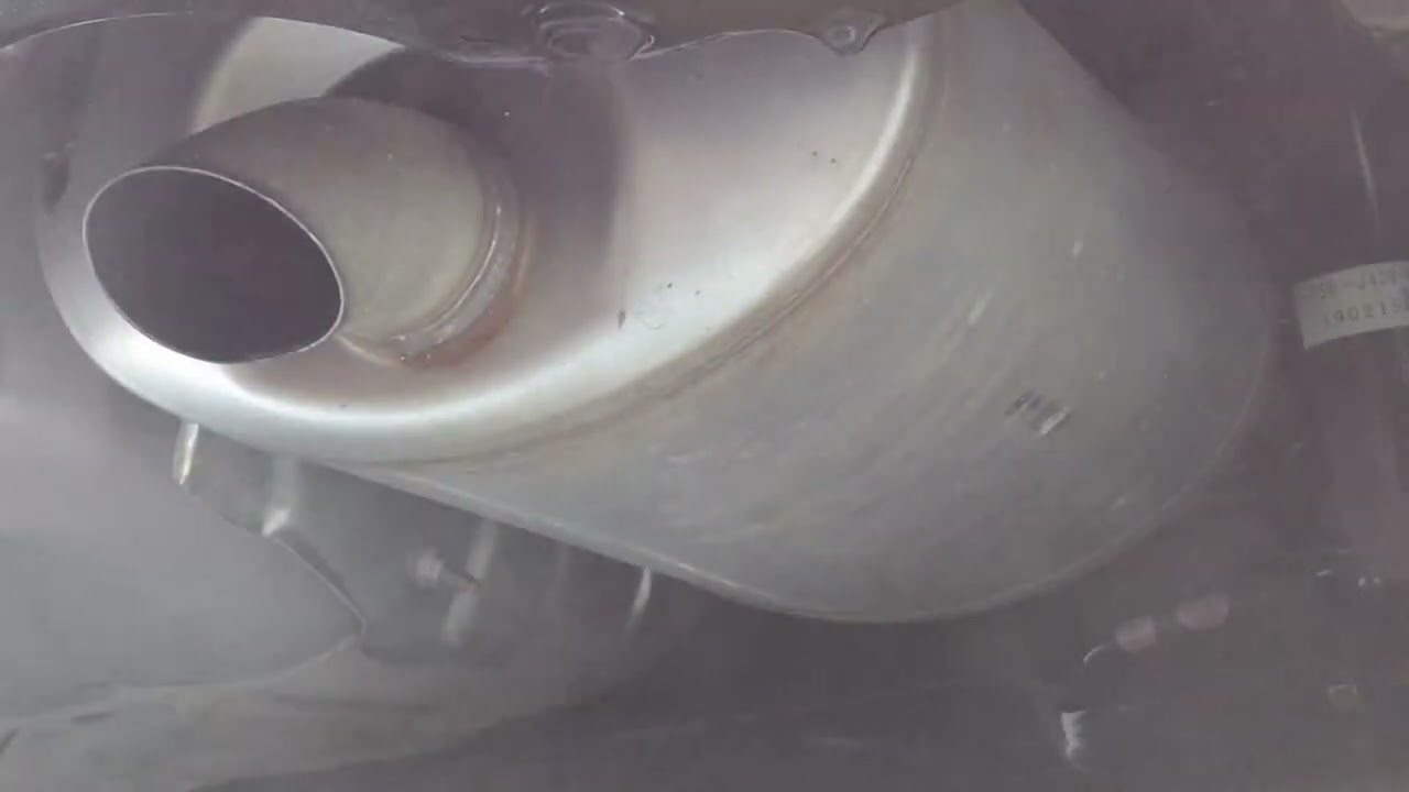 ホンダフィット ハイブリッド【空吹かし】‐Honda FIT Hybrid 2017  Exhaust Sound ‐ 排氣音