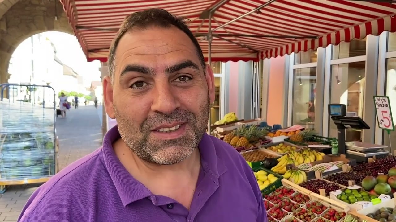 Obst- und Gemüsehandel Tsaousidis auf dem Wochenmarkt Winnenden.
