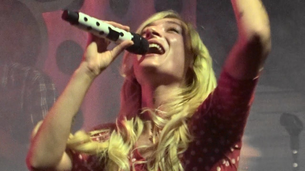 S10 - Mijn Haren Ruiken Naar Vuur / Noem Me Wild, Paradiso Amsterdam 07-05-2025