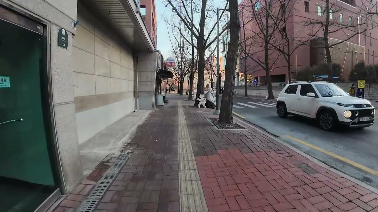 Strolling Through Seoul's Historic Jeongdong-gil | Relaxing City Walk