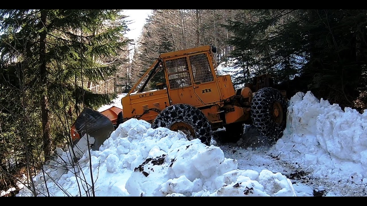 Dangerous Mountain Snowplowing | LKT 81 Turbo