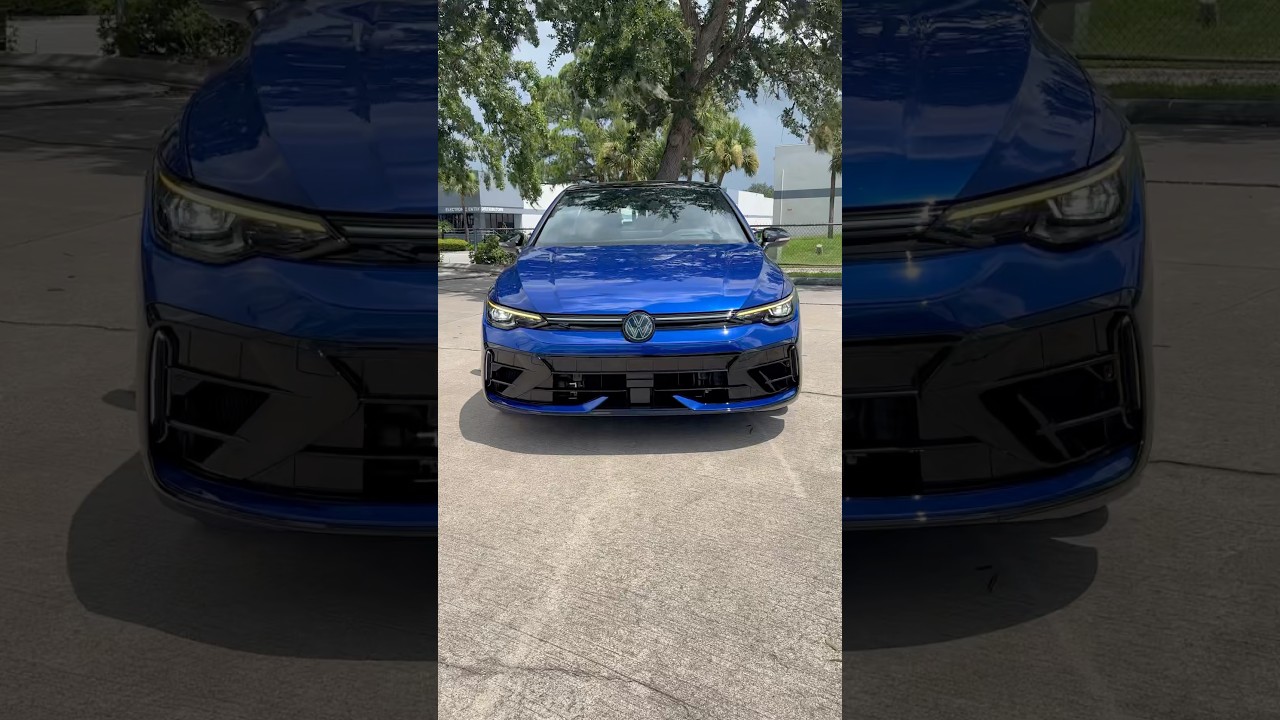 2025 VW Golf R Black in Lapiz Blue‼️ #vw #vwgolf #golfr #vwgolfr #volkswagen #vwusa #hatchback
