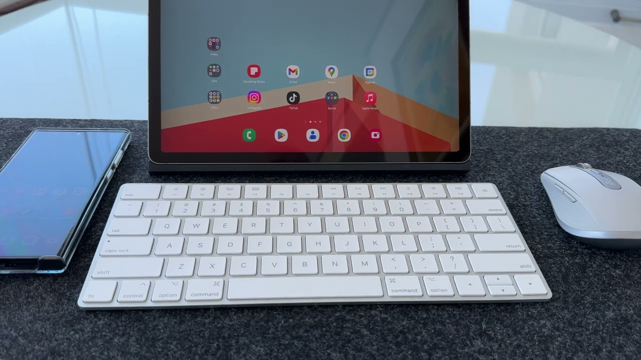 Galaxy Tab S9 FE: O tablet da Samsung virou um computador para o trabalho!