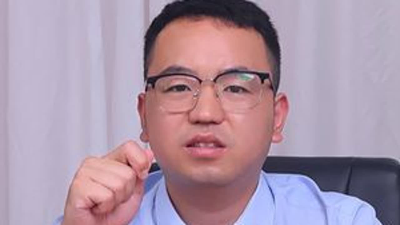 醉酒男掀桌，女老板酒瓶反击被罚！法院一纸判决改写正当防卫认定规则！#正当防卫新规 #互殴认定 #治安管理处罚法