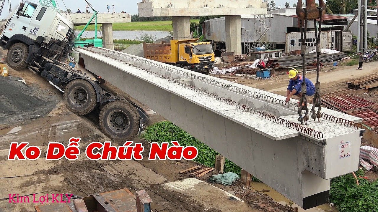 Xe Chở Dầm Cầu Dài Như Xe Lửa,Đi Tới Đâu Không Ai Dám Lại Gần.