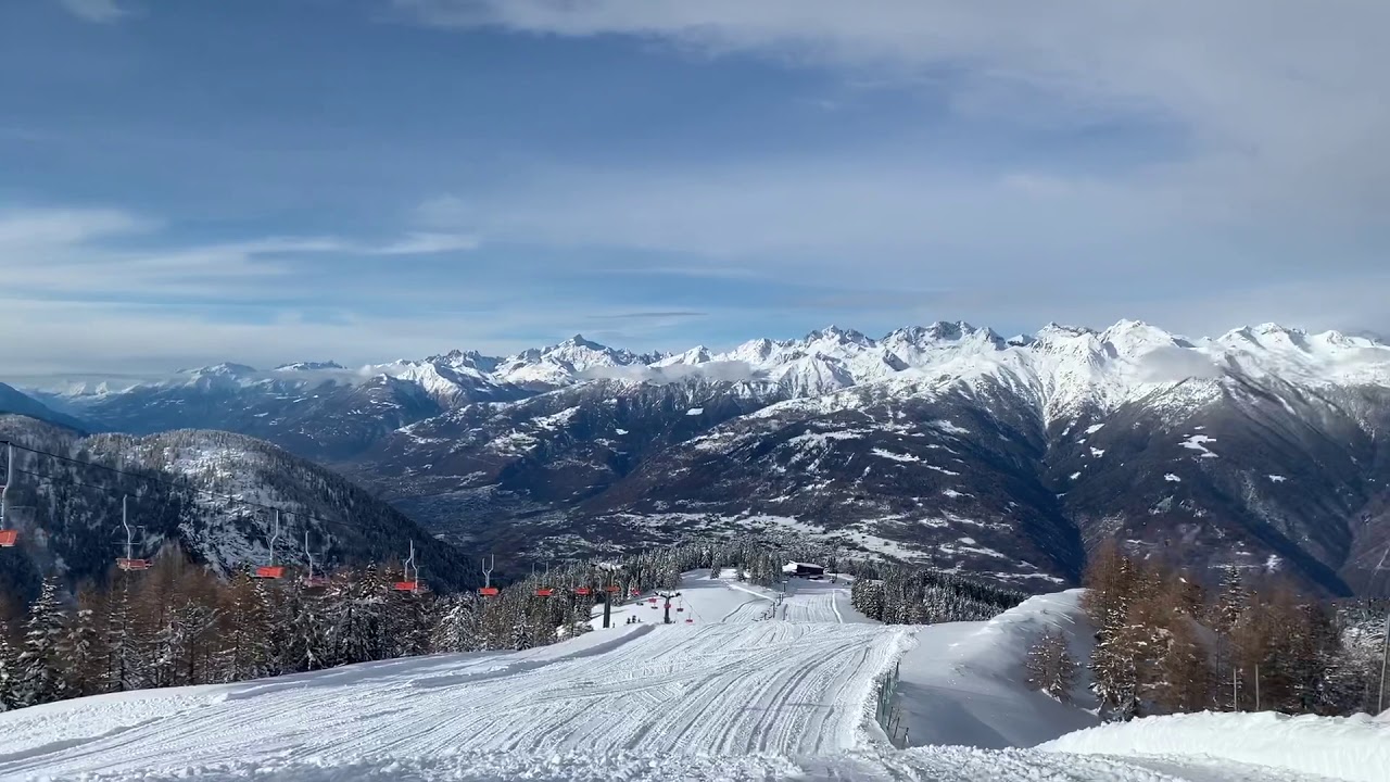 Pista piana Galli in Magnolta ad Aprica con sci da alpinismo