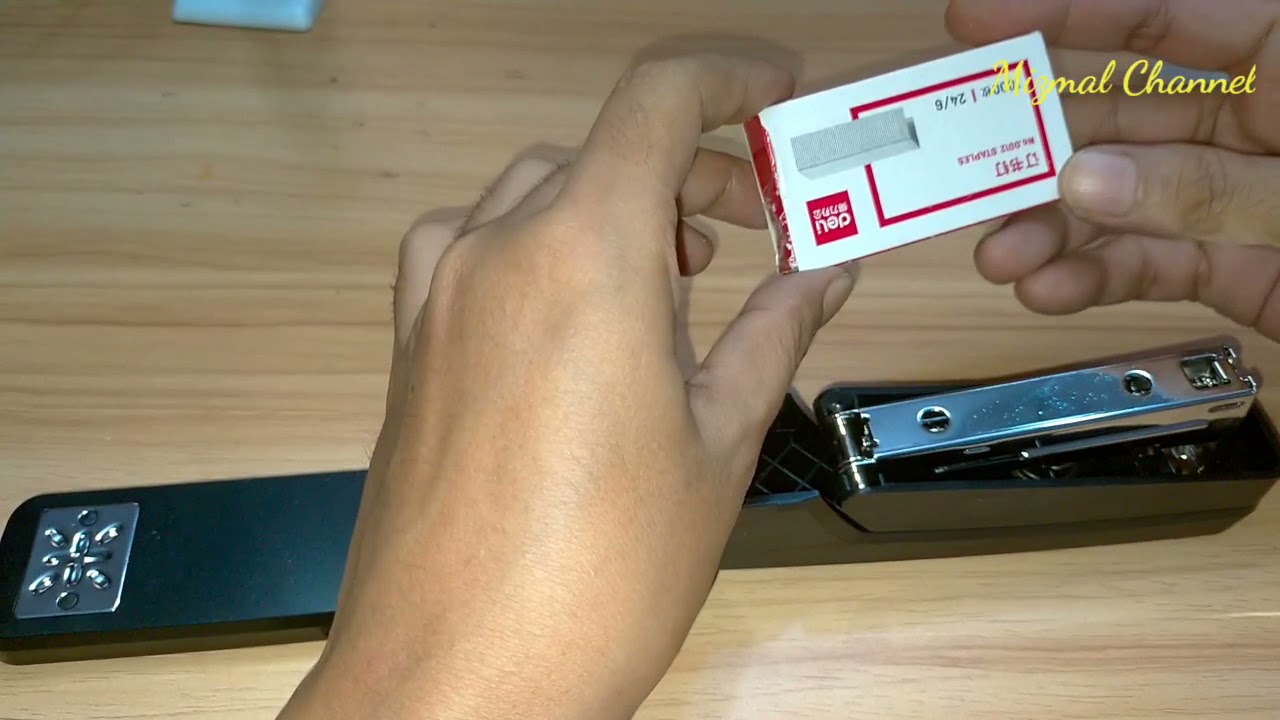 Review Stapler Deli 0434 Rotatable Stapler Stapler pusing Booklet Stapler