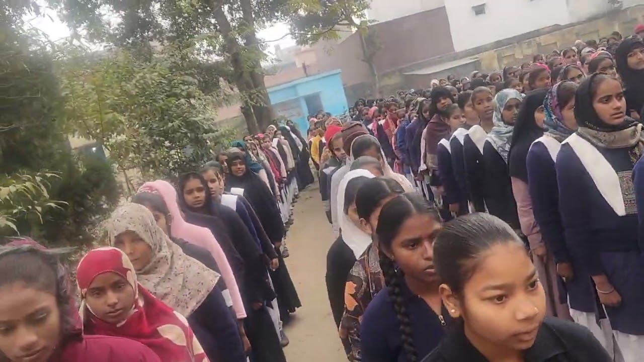 परीक्षा पर चर्चा कार्यक्रम के अंतर्गत वंदे मातरम् स्वतंत्रता का मंत्र  का गायन किया गया।