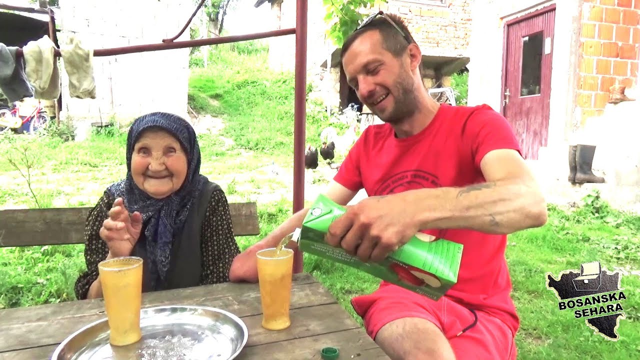 Nana i unuk ne mogu jedno bez drugog i neće iz sela