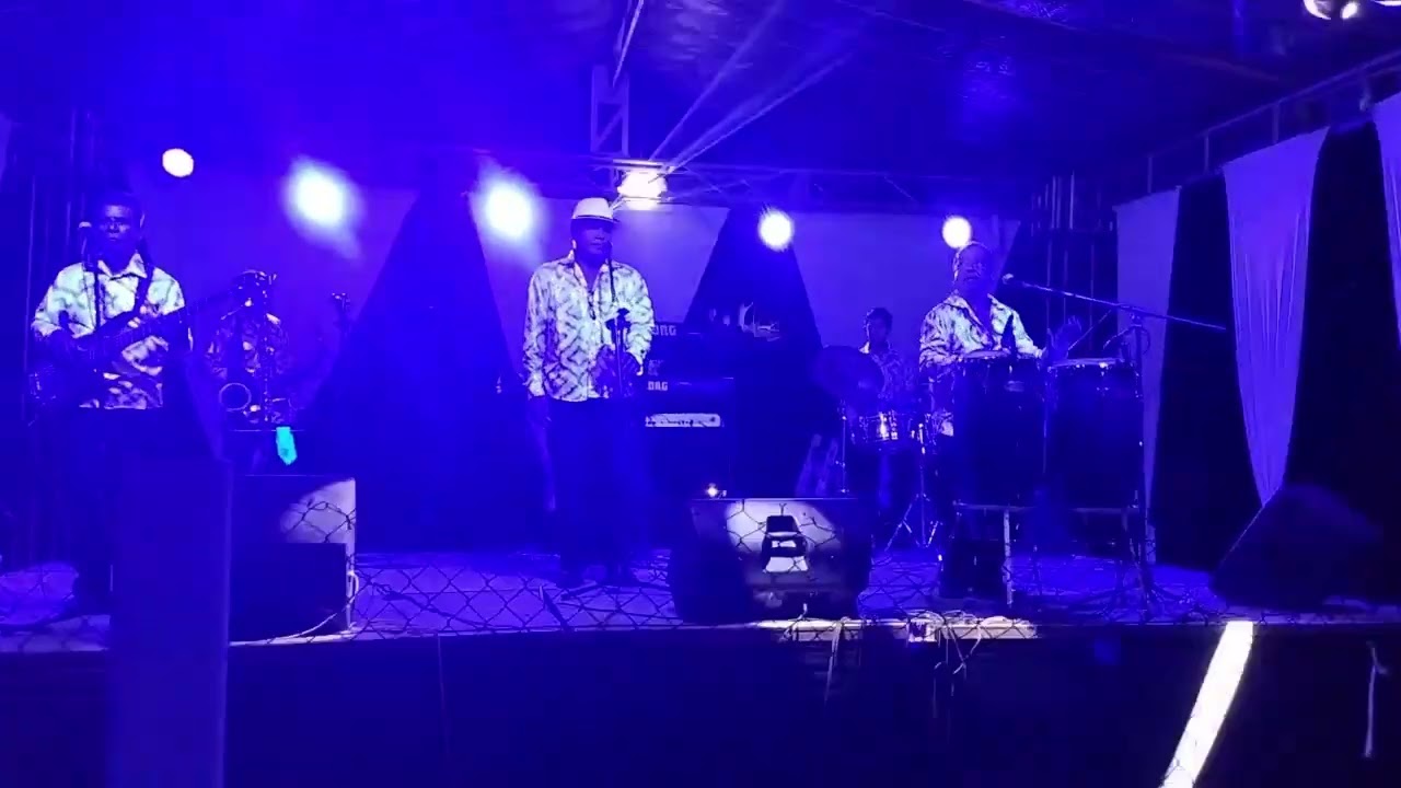 LA NUEVA PROYECCION EN VIVO EN CERRO TEPEZCUITLE, EL CLARINETE