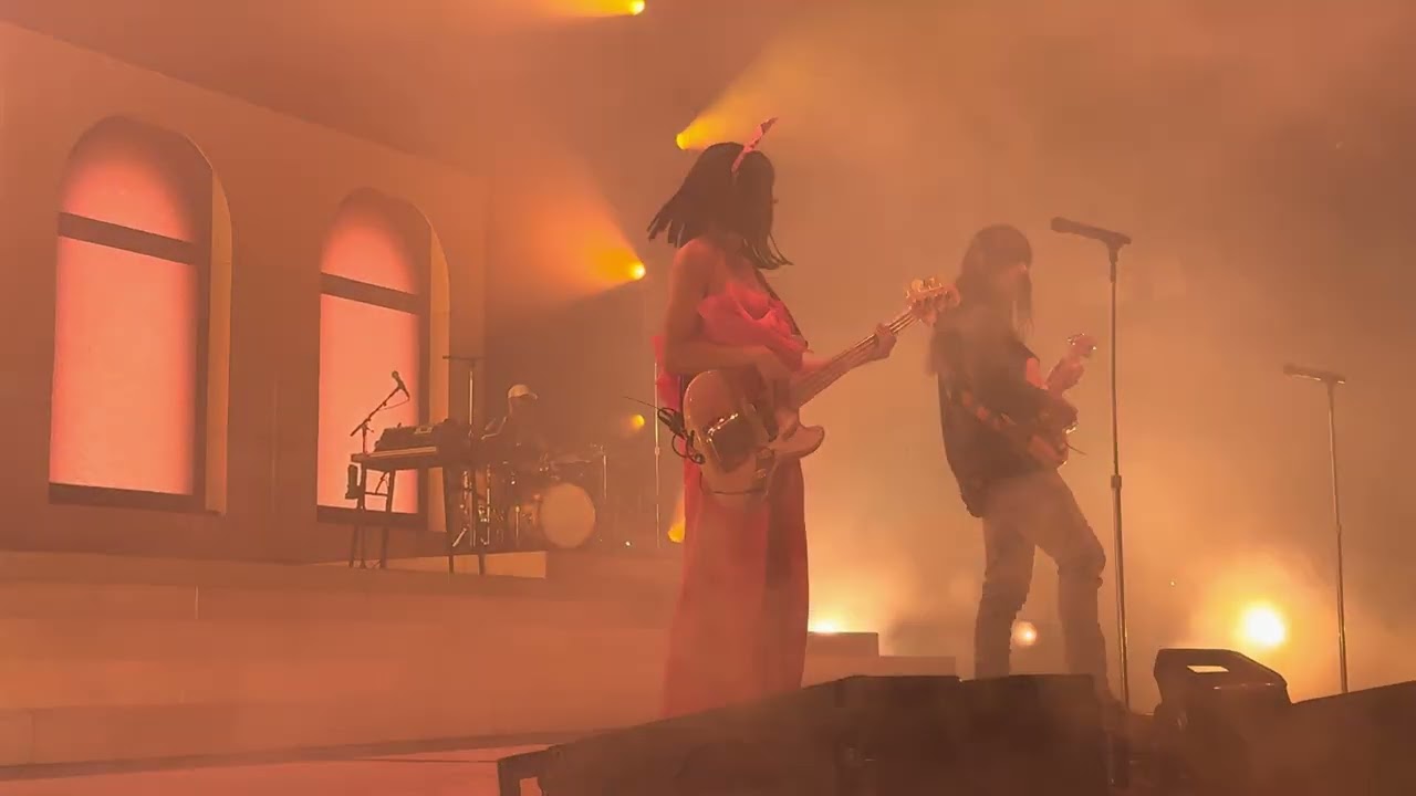 Khruangbin People Everywhere(Still Alive) live at the Woodlands Pavilion Houston, TX. 04/12/25.