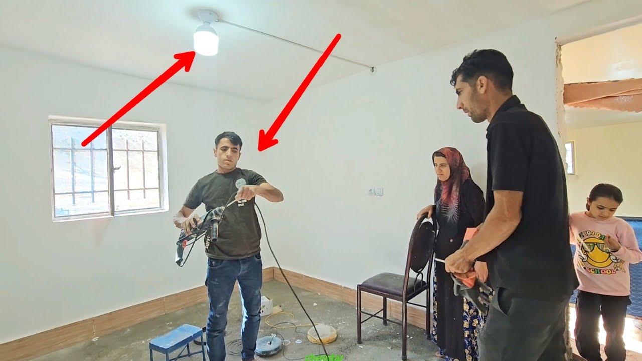 Electrician: A memorable gift for Majid and Mahtab's family