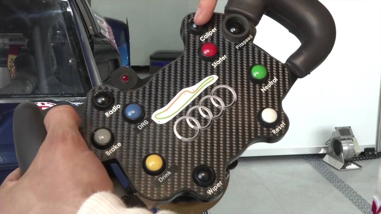 Ta plats i kupén och se Mattias Ekström visa hur en DTM-ratt fungerar.