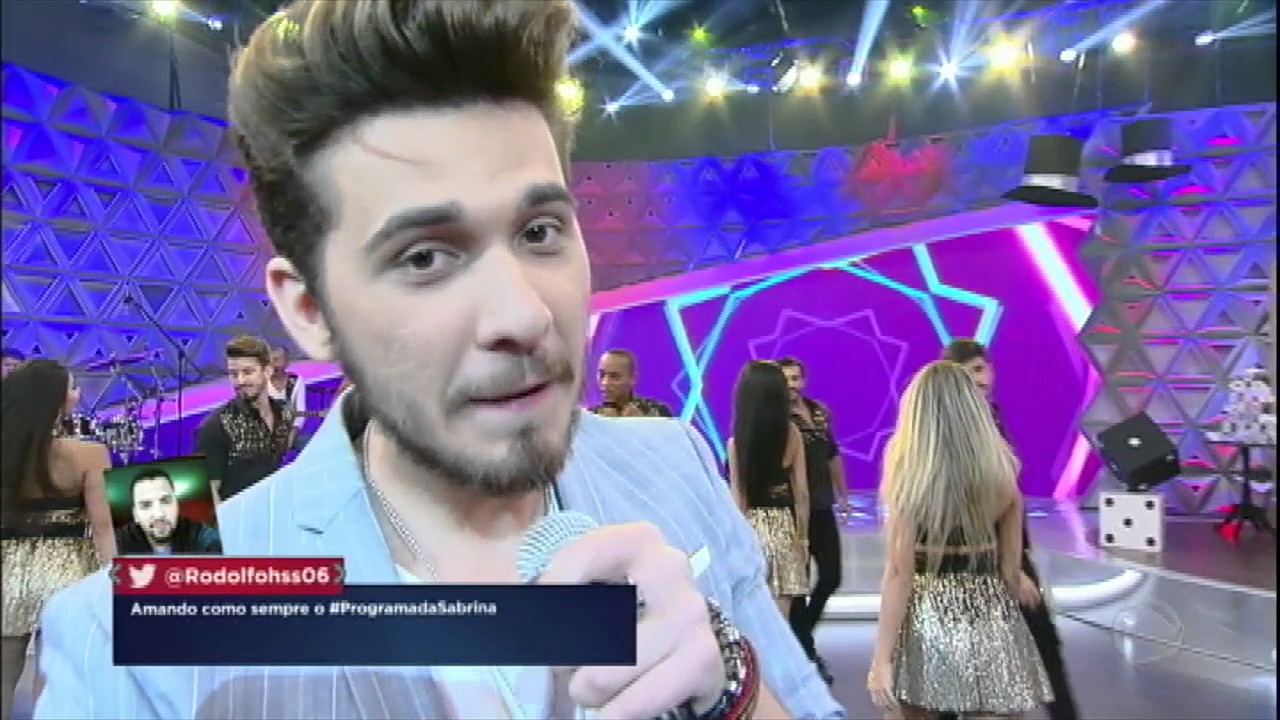 Gustavo Mioto canta o hit Impressionando os Anjos no Programa da Sabrina