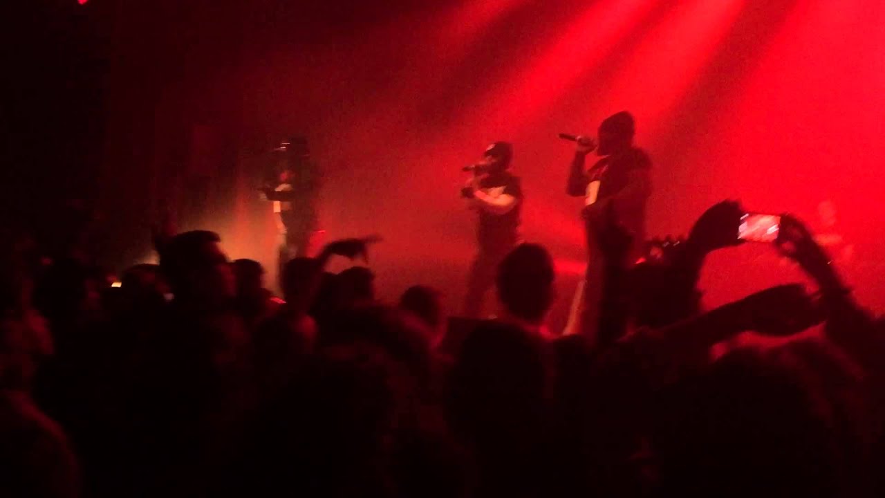 LINO - Wolfgang / Suicide Commercial (live Nancy)
